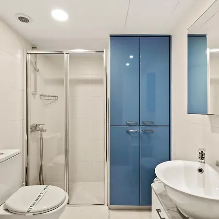 Lazuli Sea View Beachfront Ap 254 * Larnaca