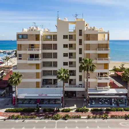 Lazuli Sea View Beachfront Ap 254 * Larnaca