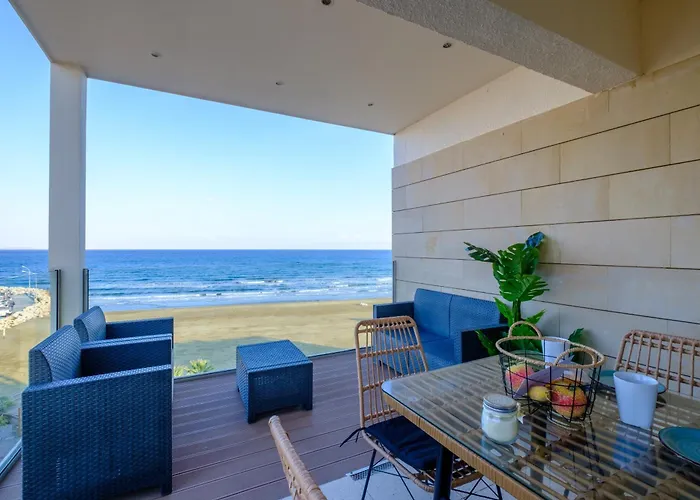 Lazuli Sea View Beachfront Ap 254 Apartamento